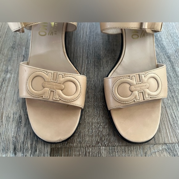 Ferragamo Tan Sandals - Picture 2 of 10
